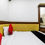 Capital O Ind679 Hotel Rajwada Palace